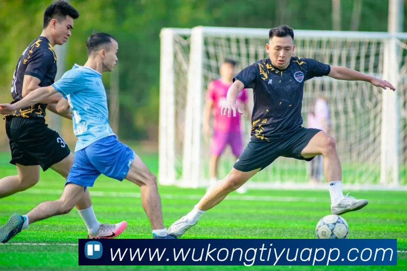 库里谈逆转机会三分钟内落后10到15分仍可争取胜利