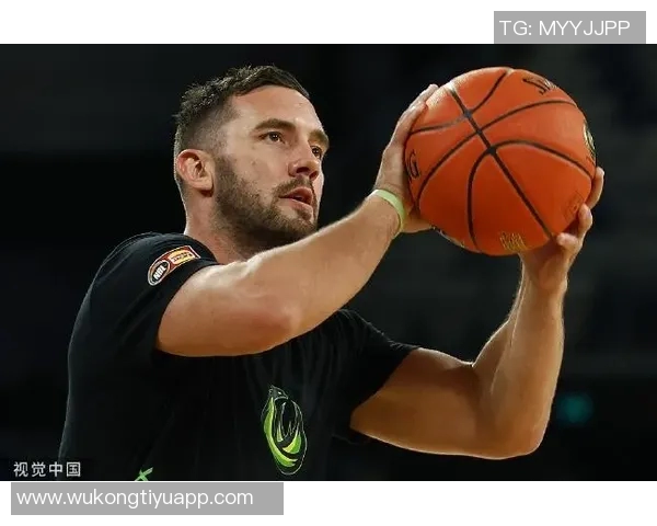 热心市民杰伦布朗发起慈善保龄球赛队友教练及工作人员积极参与助力公益 热心市民杰伦布朗发起慈善保龄球赛队友教练及工作人员积极参与助力公益