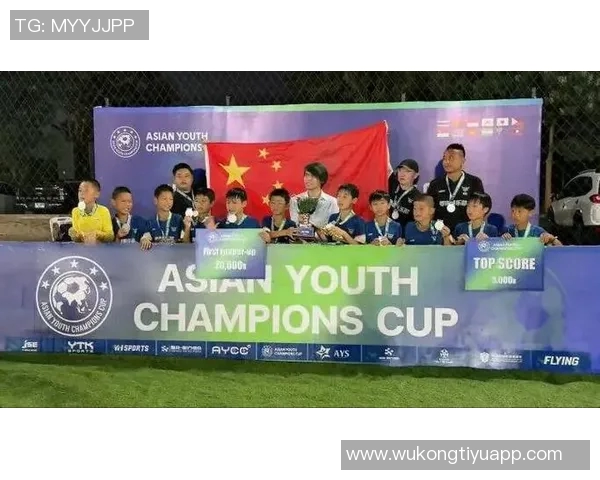 中国足球小将2015年泰国夺冠全胜战绩决赛击败毛剑卿执教的上海卿训