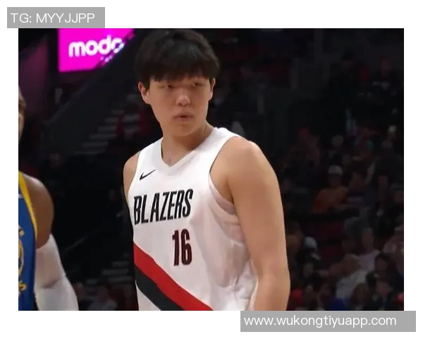 杨瀚森的活力与激情让比卢普斯赞不绝口的瞬间