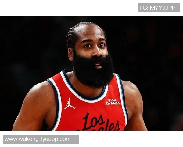 哈登赛季初表现抢眼场均217分103助攻展现领袖风范