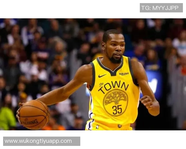 大范称詹姆斯与库里或为历史上身体状态最佳的篮球运动员