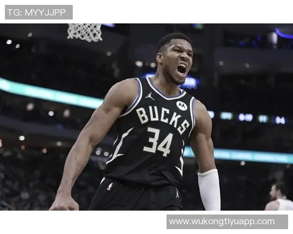 字母哥开局强势表现赛季前三战场均35分15篮板5助攻创历史新纪录